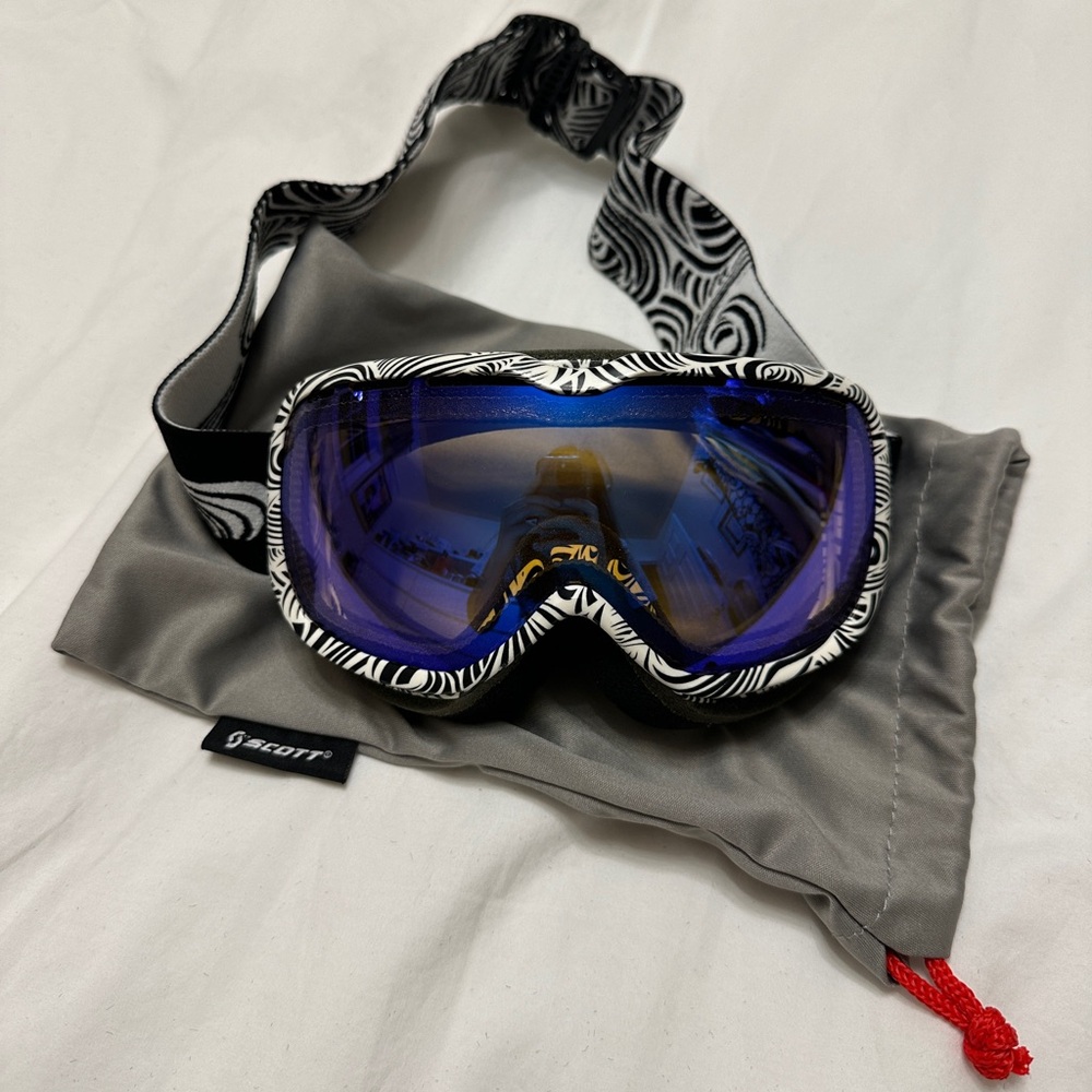 Scott Zebra Low Bridge Ski Goggles